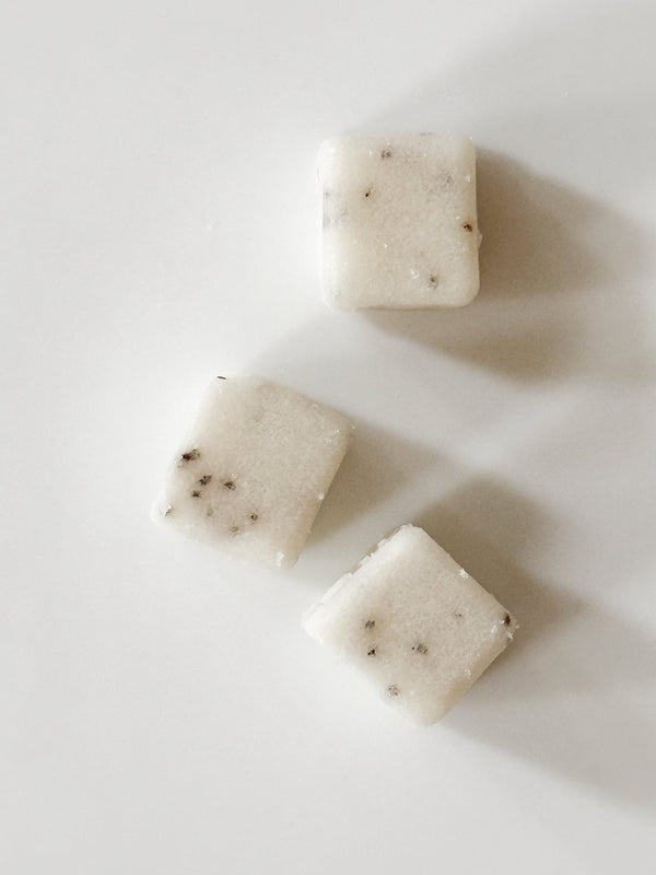 Baya body scrub cubes